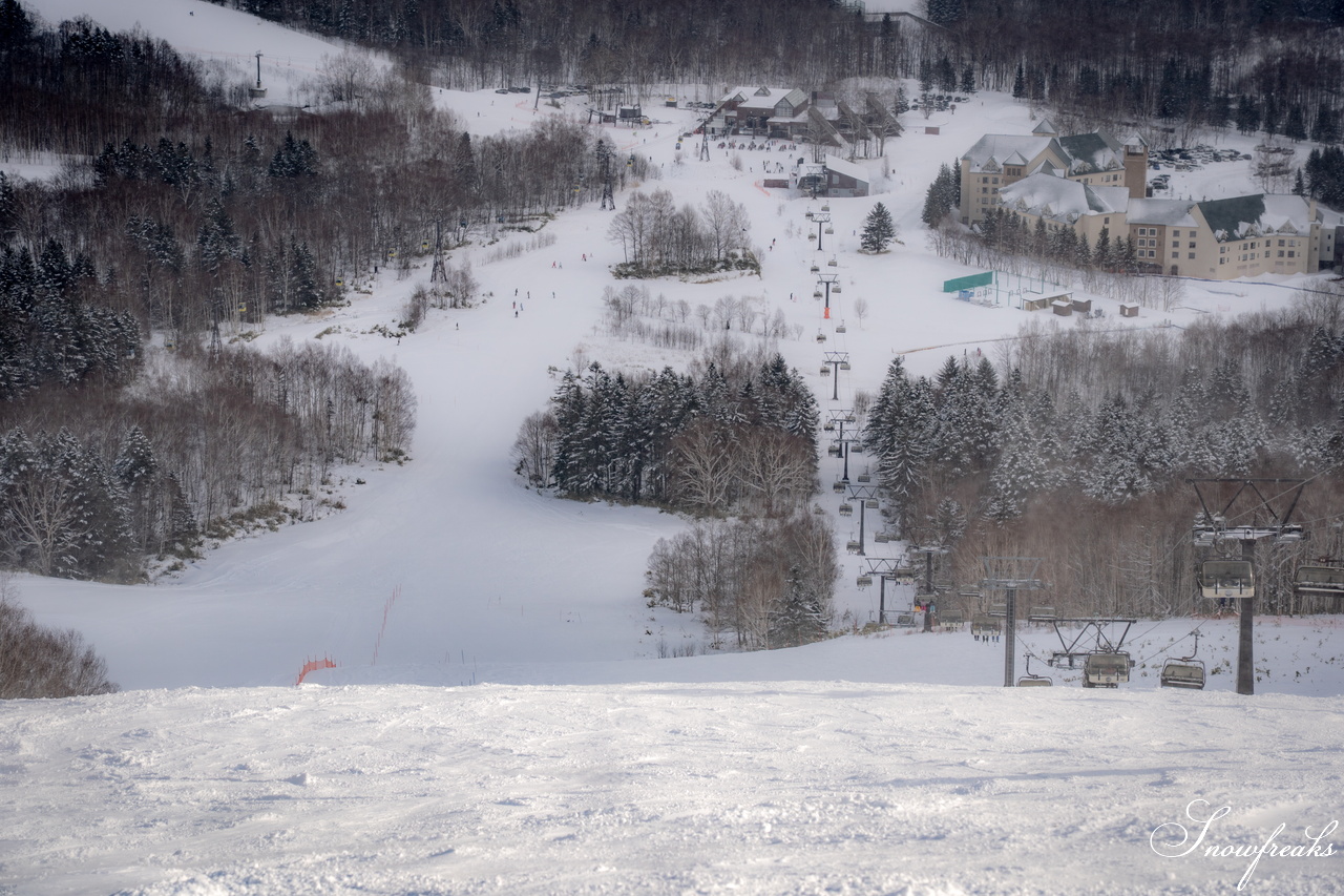 星野リゾート　トマム｜滑走後、時には夕方までまったりと。。。ちょっと贅沢な時間を過ごしてみてはいかがでしょう？新イベント『つきのdeアプレスキー』開催中！